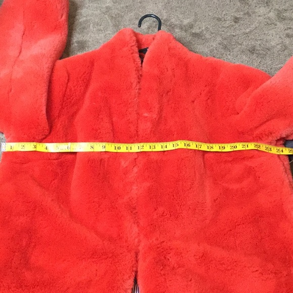 Faux fur coat - Picture 5 of 11